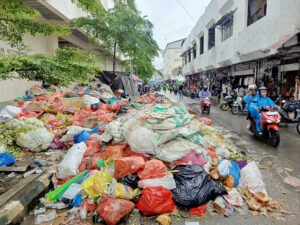 Masalah Sampah di Pasar Mardika, Pemkot Ambon dan Pemprov Maluku Sepakat Kerja Sama