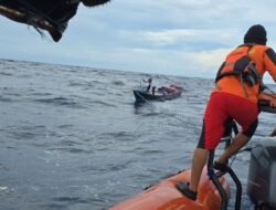 Nelayan Banda Mati Mesin Berhasil Diselamatkan