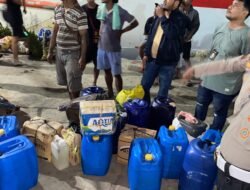 Jelang Ramadan, Polisi Amànkan 700 Liter Sopi di Pelabuhan Slamet Riyadi  Ambon