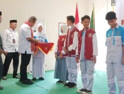 Kadis Pendidikan Lepas 9 Siswa SMK MUDAN Kontingen OLIMPICAD VIII di Makassar