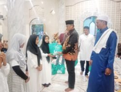 Buka Puasa Bersama Madrasah Terpadu, Kakanwil Agama Bagi Paket Ramadan