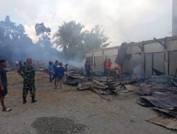 Pasar Piru Terbakar, 15 Kios dan 6 Sepeda Motor Hangus