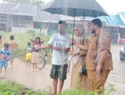 Sekwan DPRD Maluku Serahkan Satu Ekor Sapi Kurban Ke Masjid Jabal Nur Amantelu