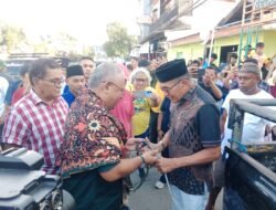 FCT Serahkan Hewan Kurban untuk Warga Batu Merah