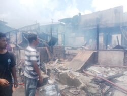 Belasan Rumah Hangus Terbakar Termasuk Toko Sembako