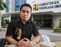 Presiden Diminta Copot Menteri Pekerjaan Umum