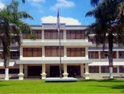 Kepsek SMKN 3 Ambon Diganti Mendadak, Nama Kepsek Baru Muncul di Dapodik Sementara SK Belum Ada