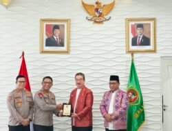 Terima Kapolda Maluku yang Baru, Lewerissa Tekankan Sinergi Jaga Stabilitas Keamanan